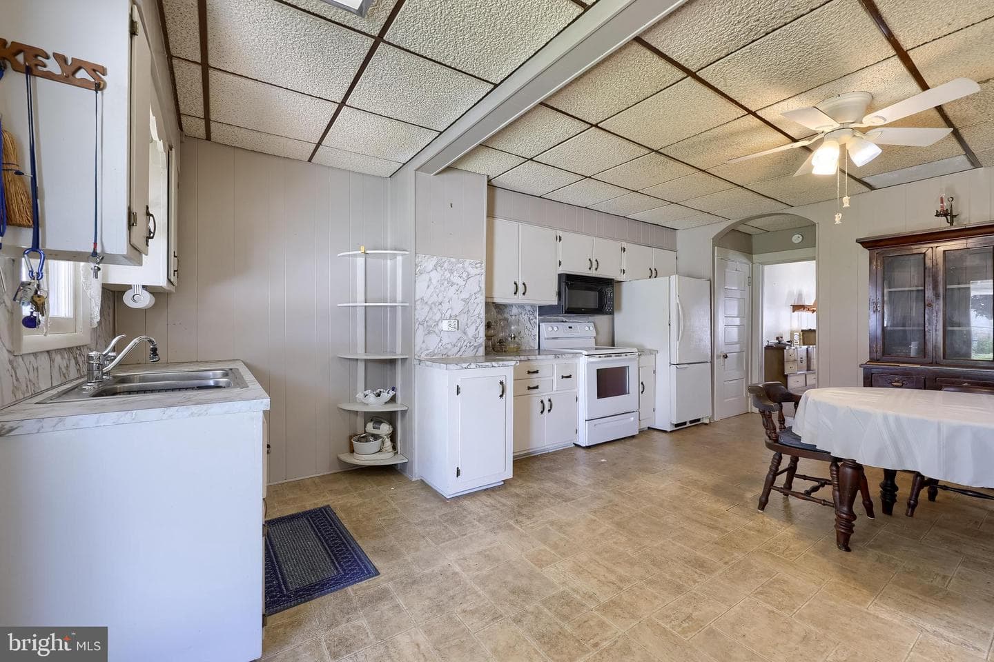 253 S Walnut Street photo 4