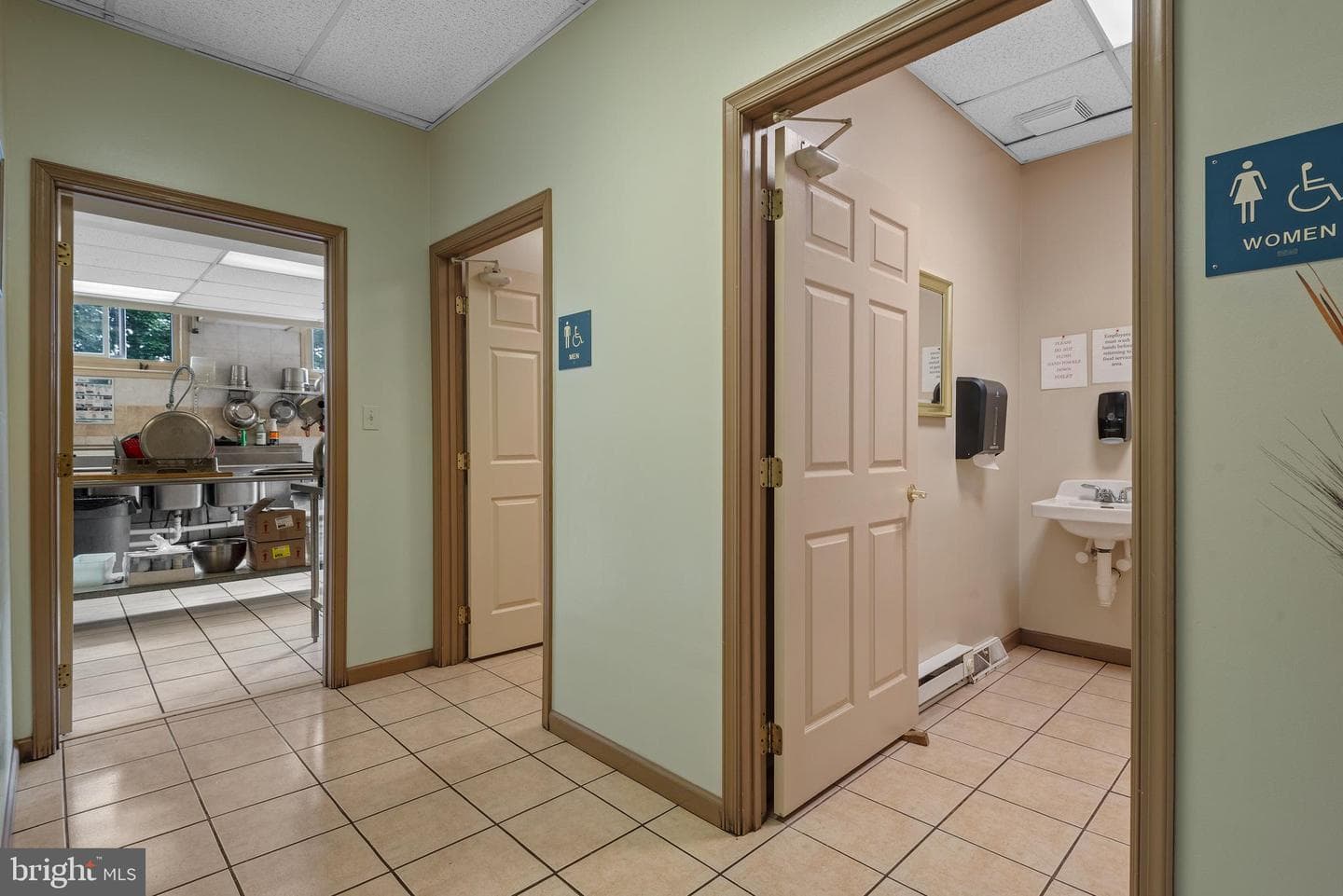 80 W Market photo 27