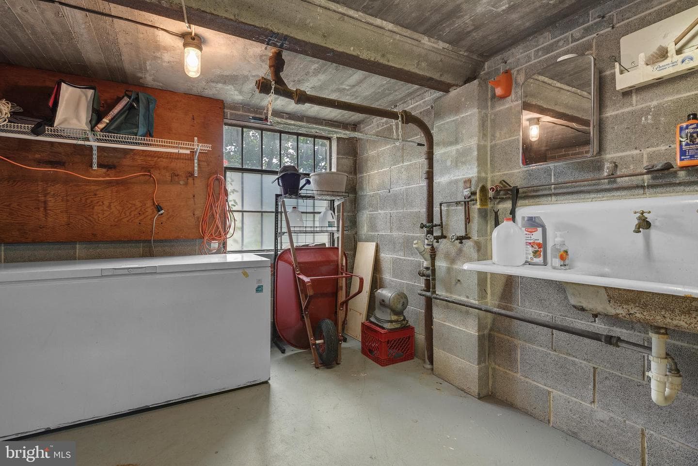 80 W Market photo 61