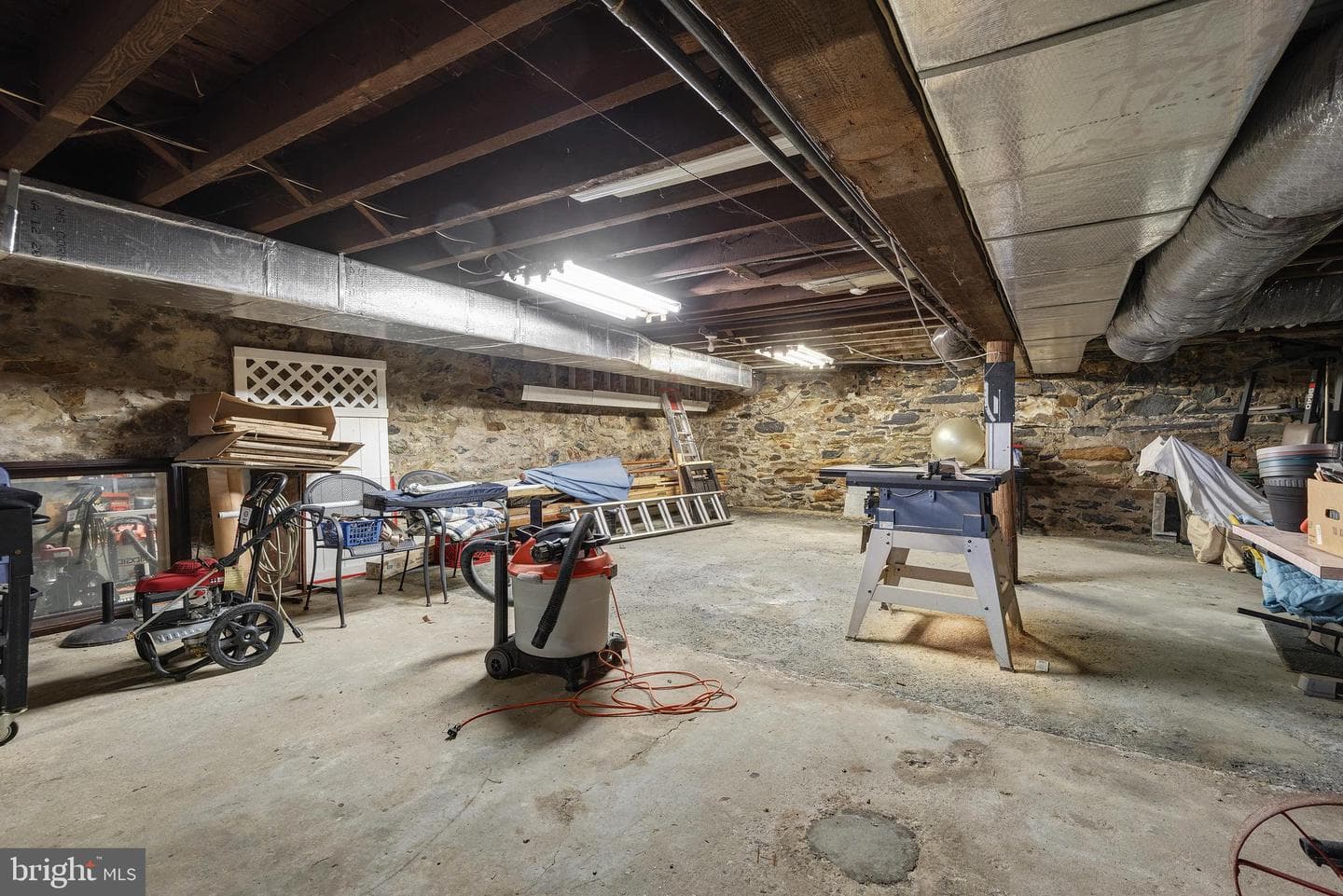 80 W Market photo 64