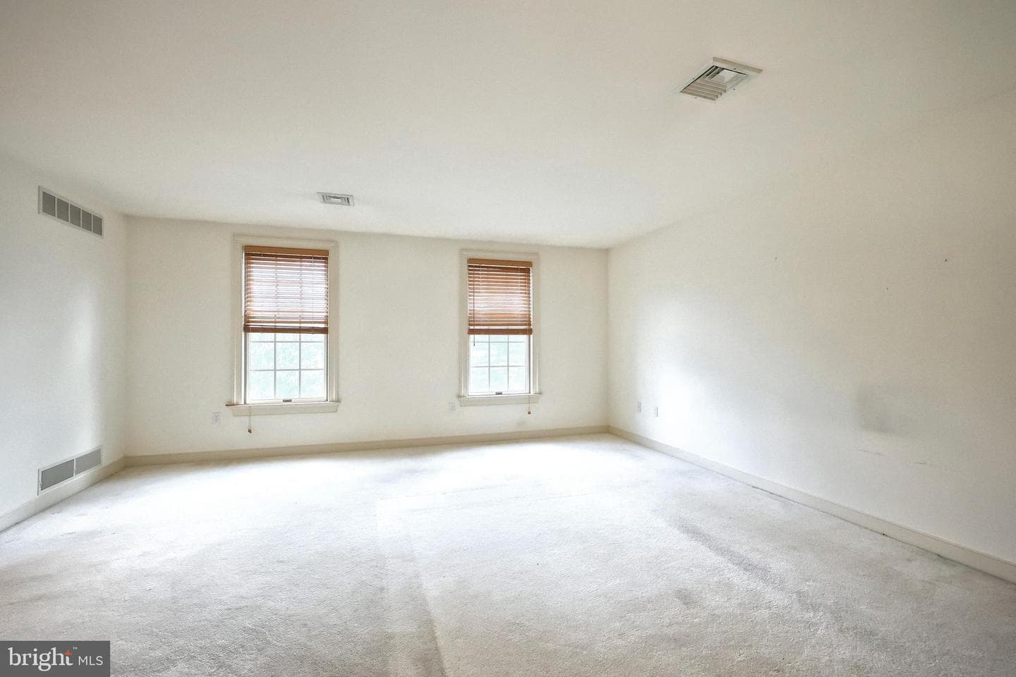 2064 Rosewood Lane photo 27