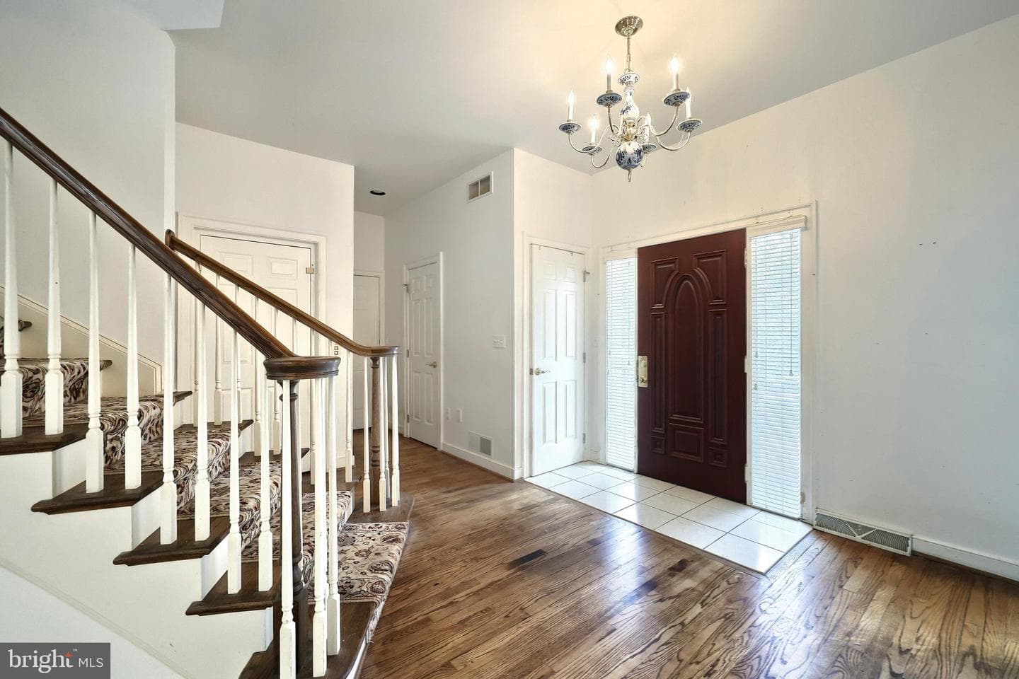 2064 Rosewood Lane photo 4