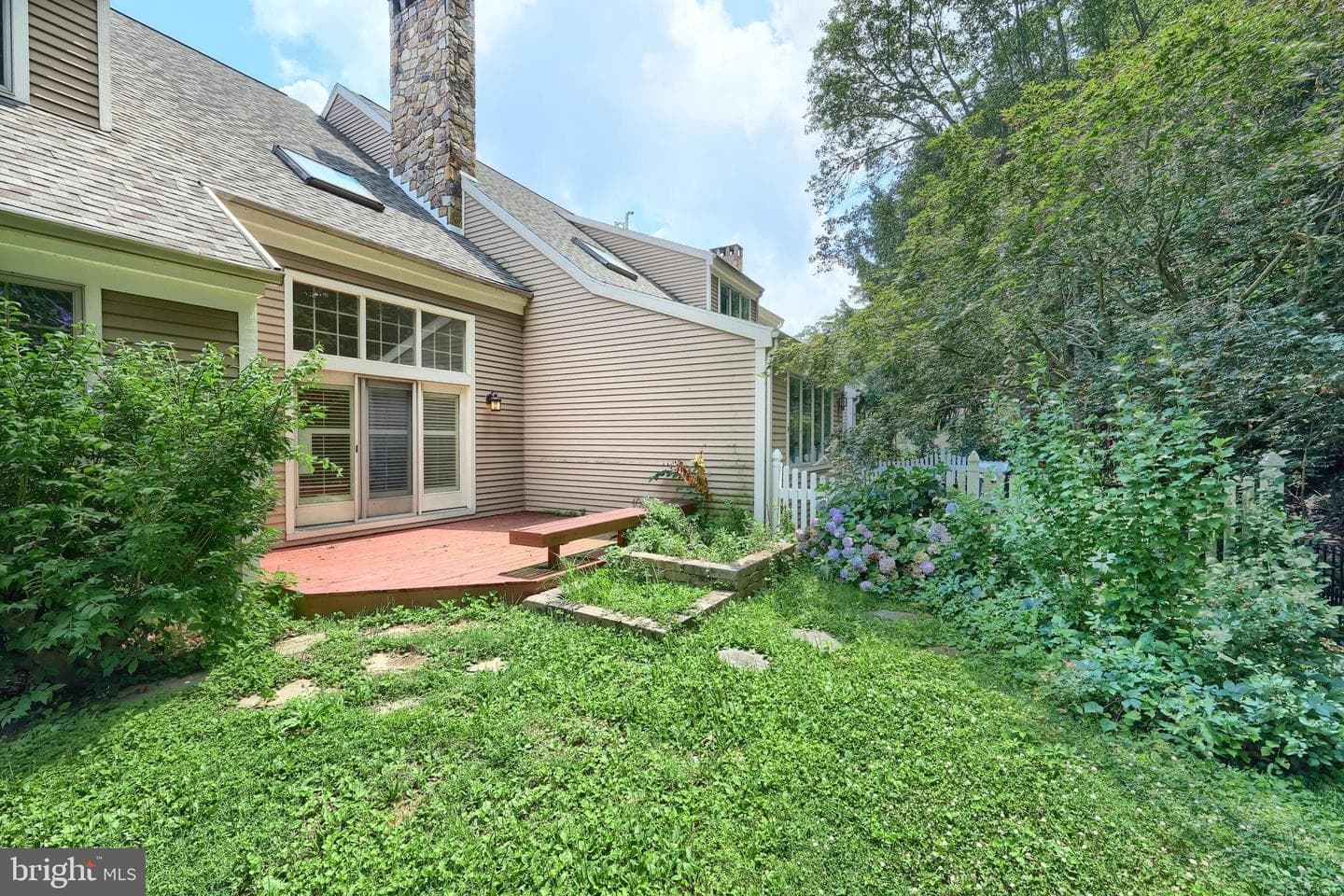 2064 Rosewood Lane photo 40