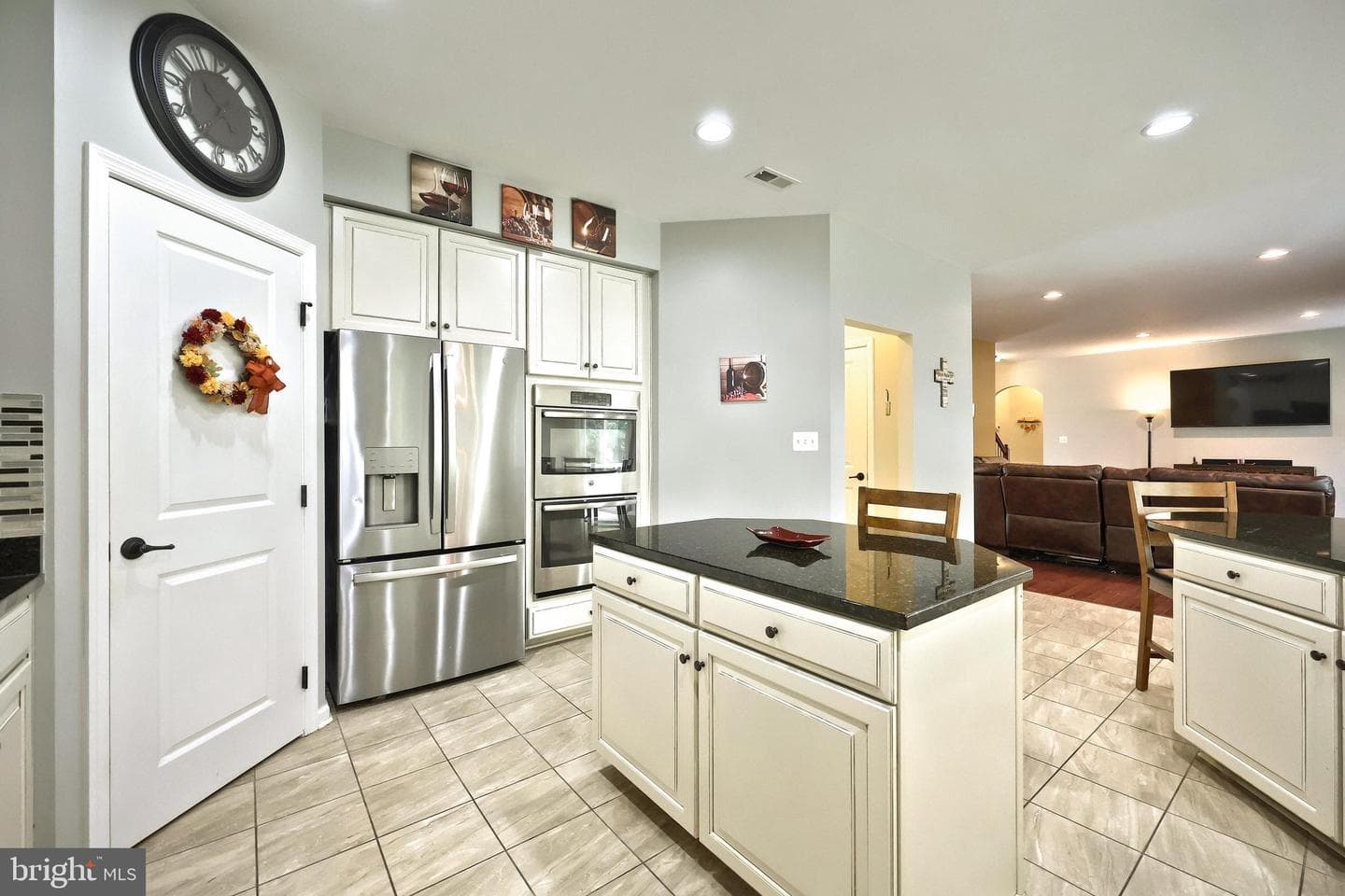4261 Grandview Road photo 27