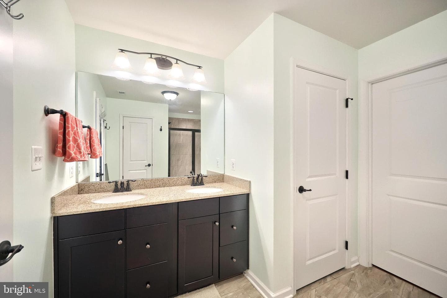 4261 Grandview Road photo 37