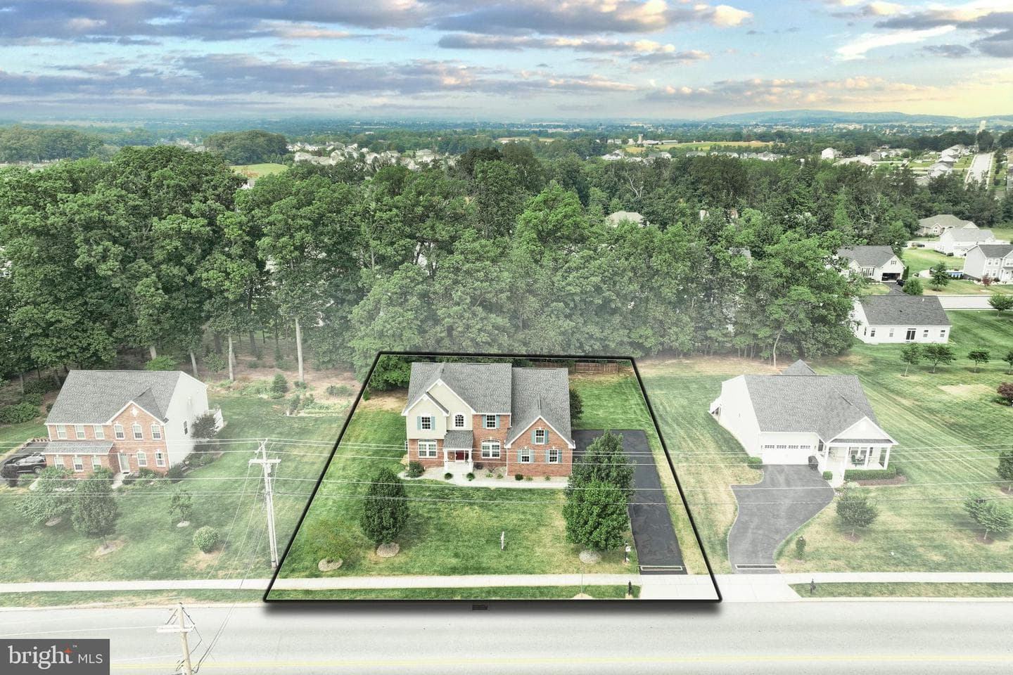4261 Grandview Road photo 5