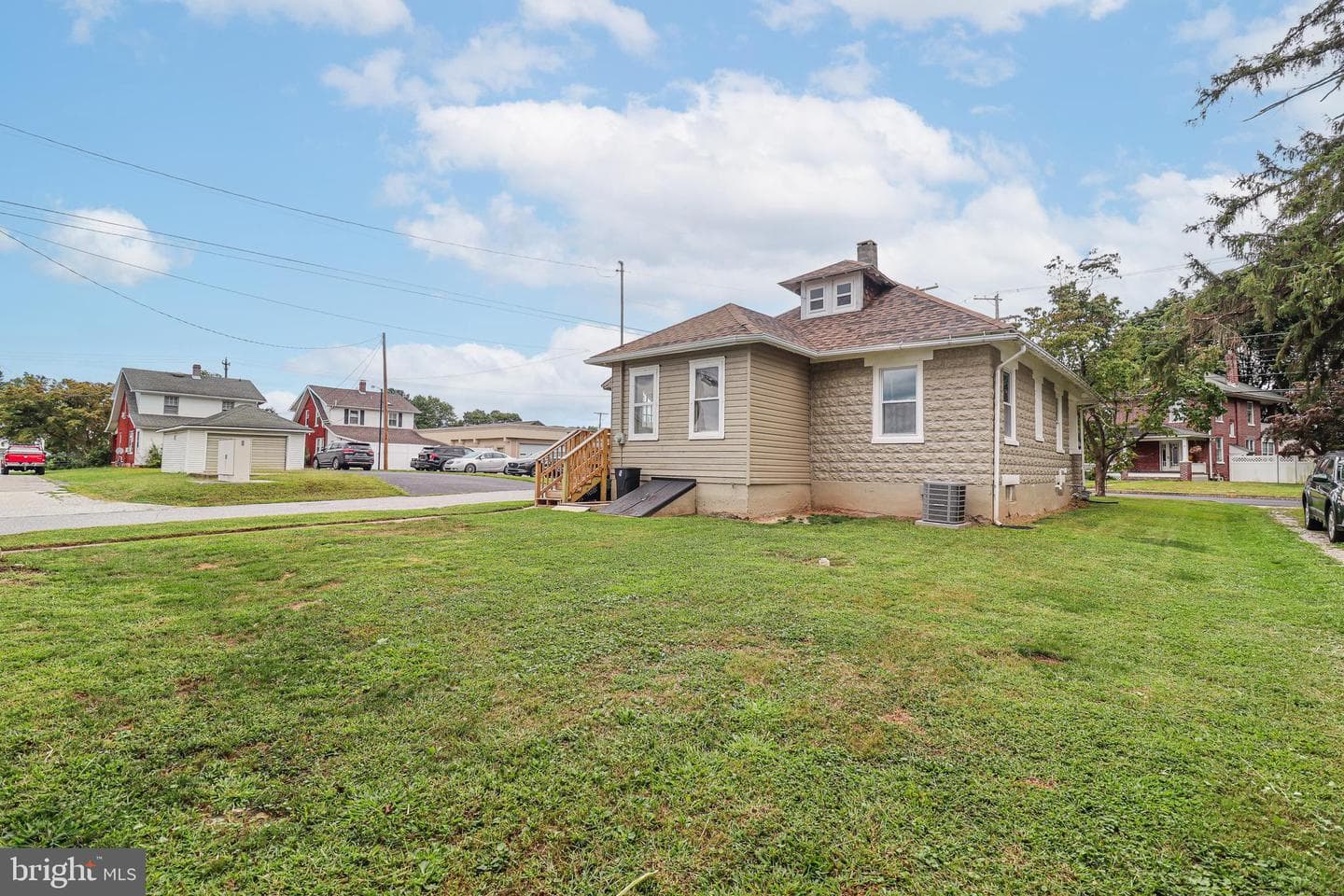 2219 Sunset Lane photo 36