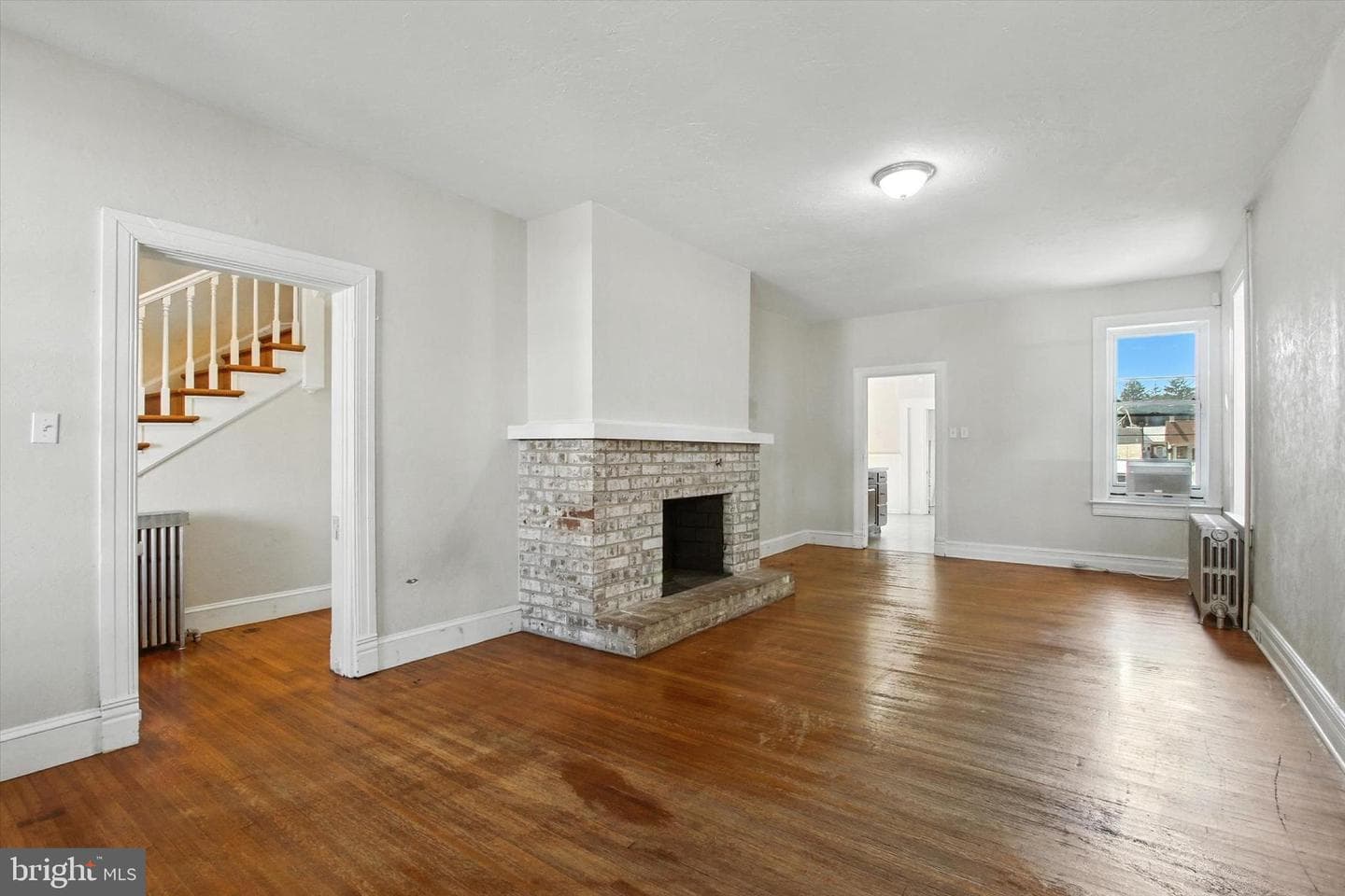 46 N Main Street photo 3