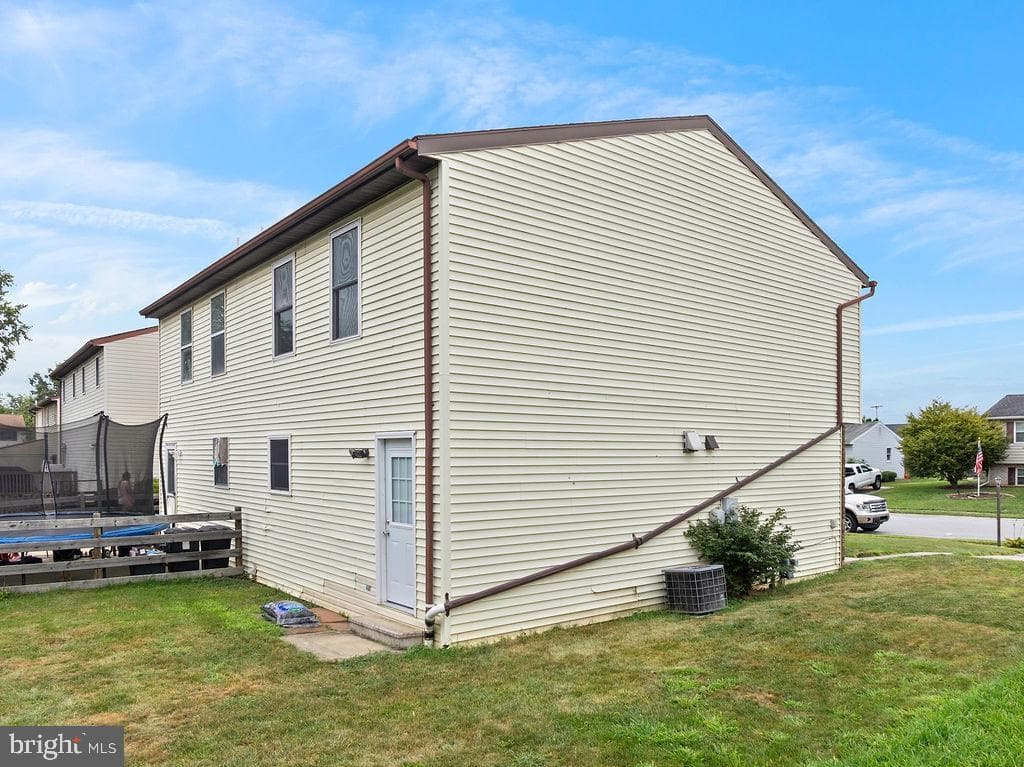 138 Mussetta Street photo 3
