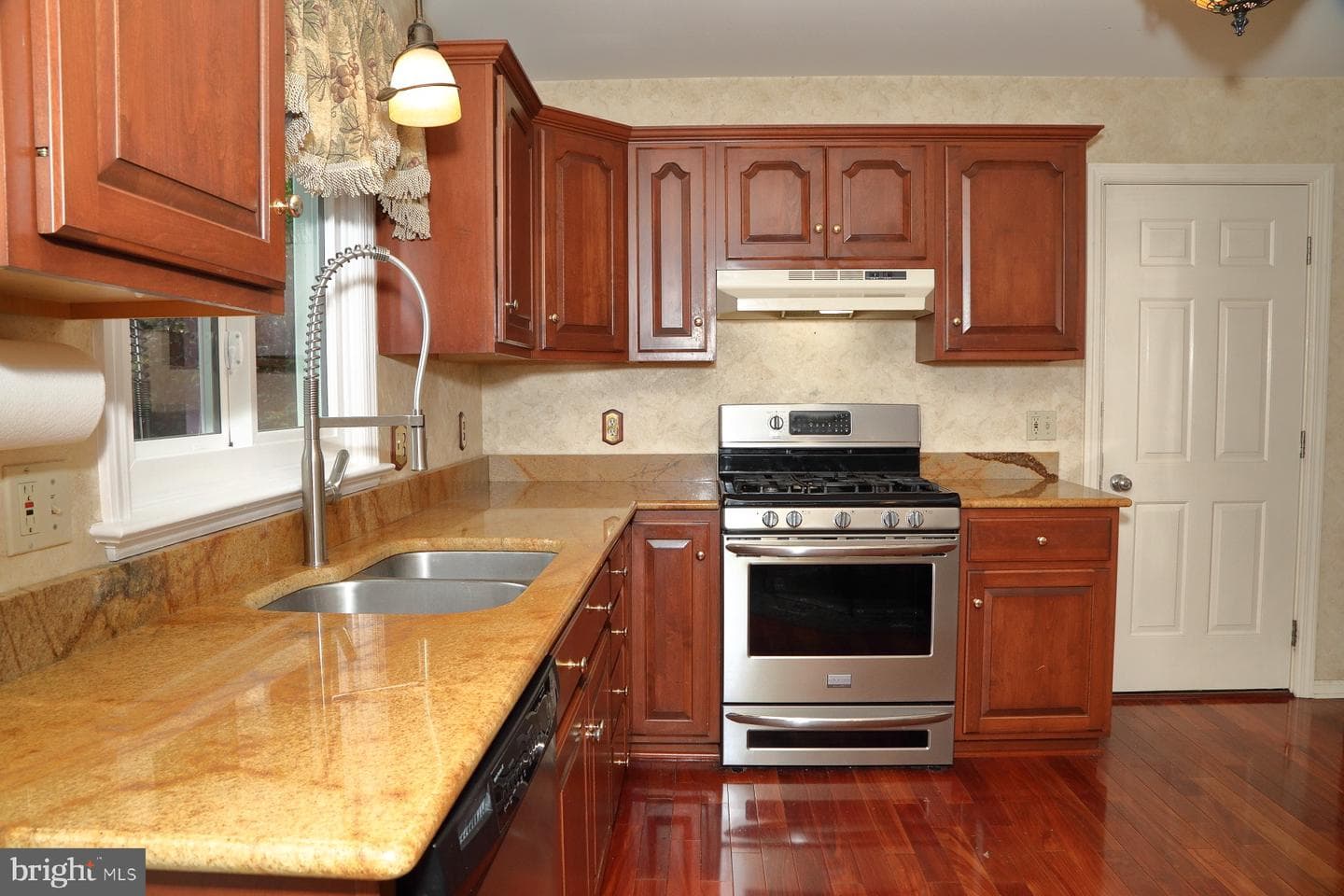 3044 Jodi Lane photo 10