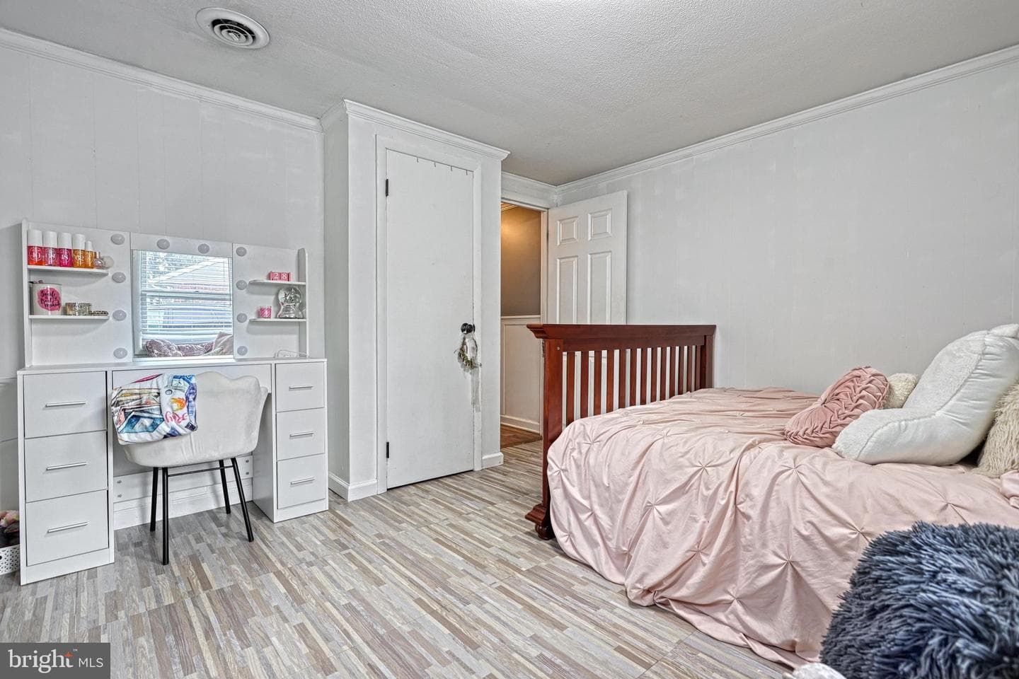 14 Covington Drive photo 39
