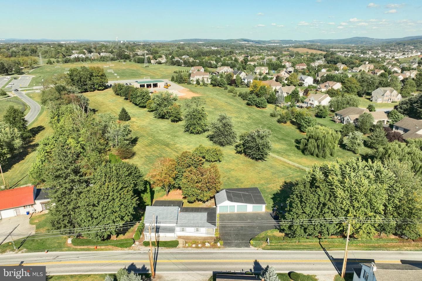 868 Greenbriar Road photo 24