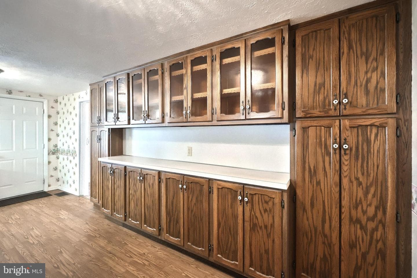868 Greenbriar Road photo 33