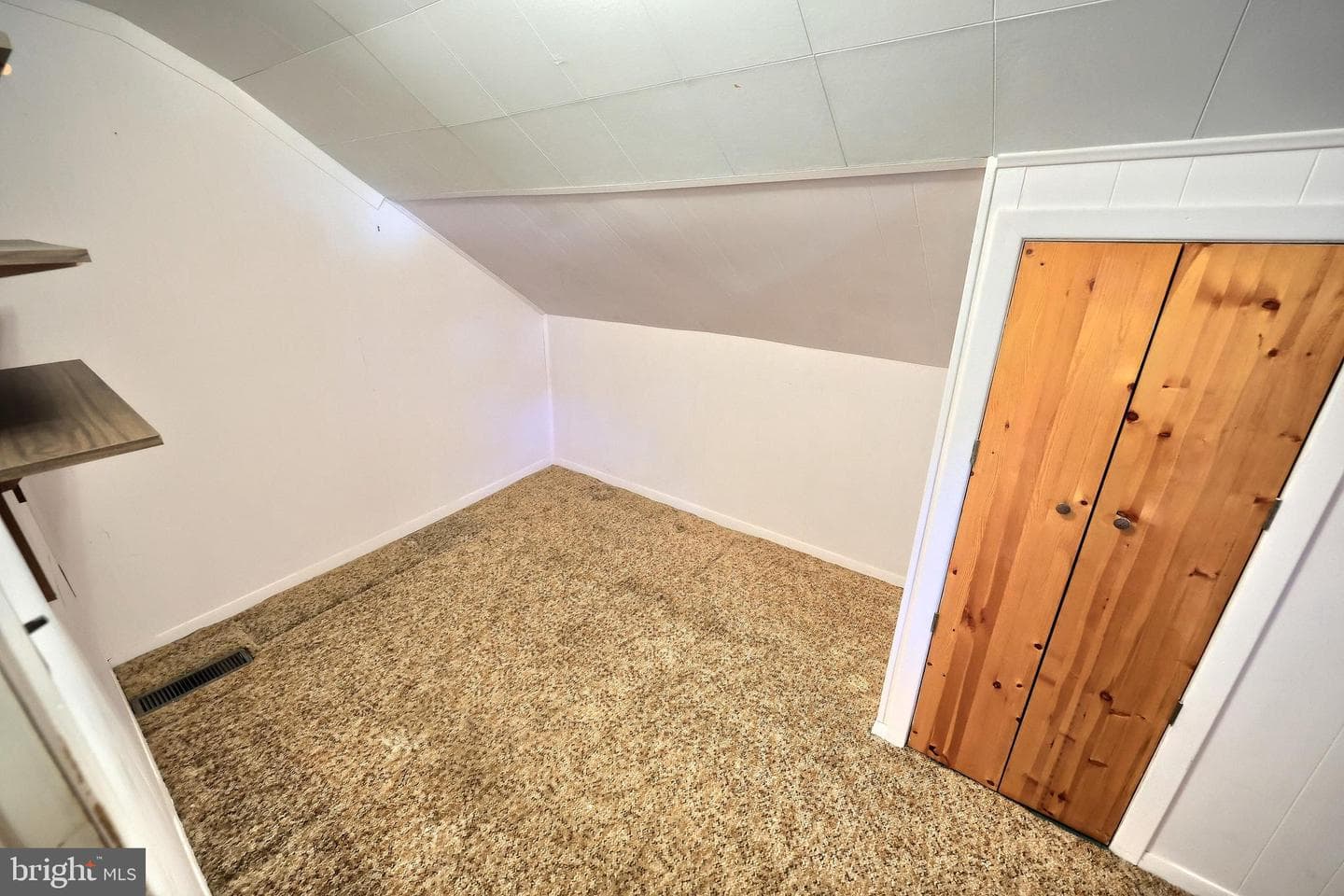 868 Greenbriar Road photo 35