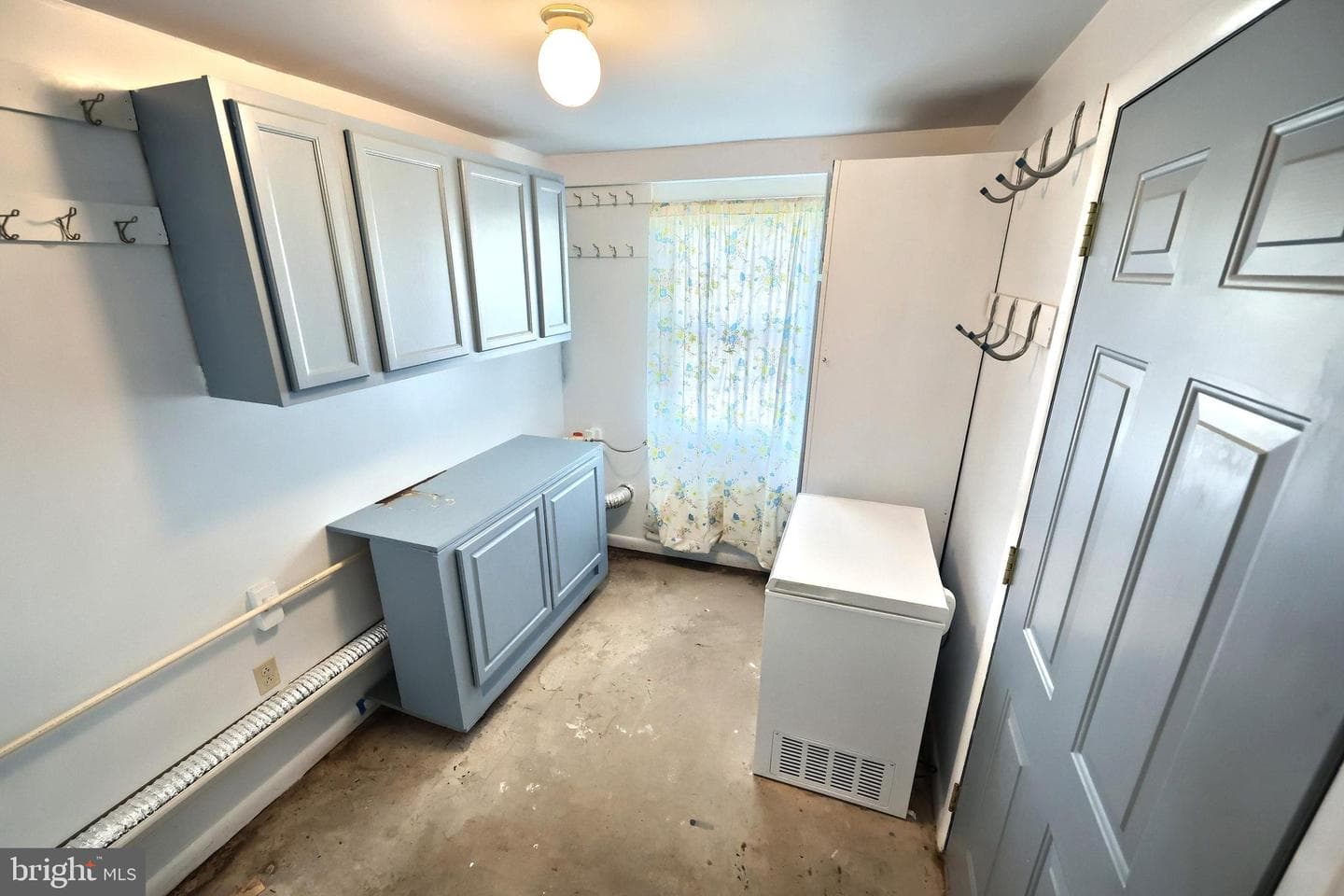 868 Greenbriar Road photo 36