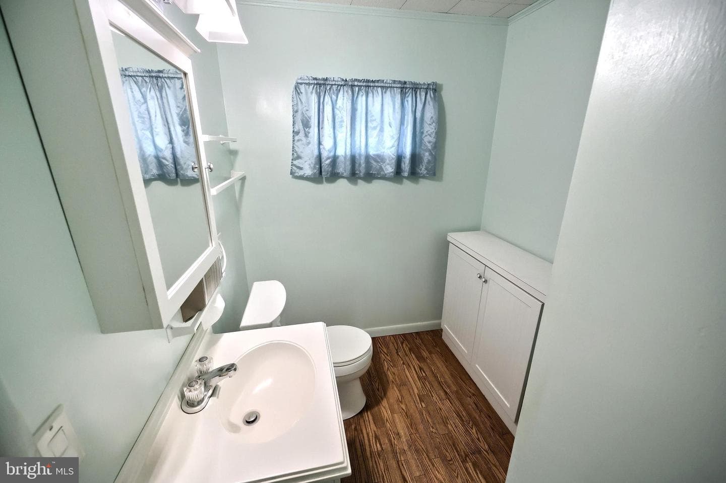 868 Greenbriar Road photo 39