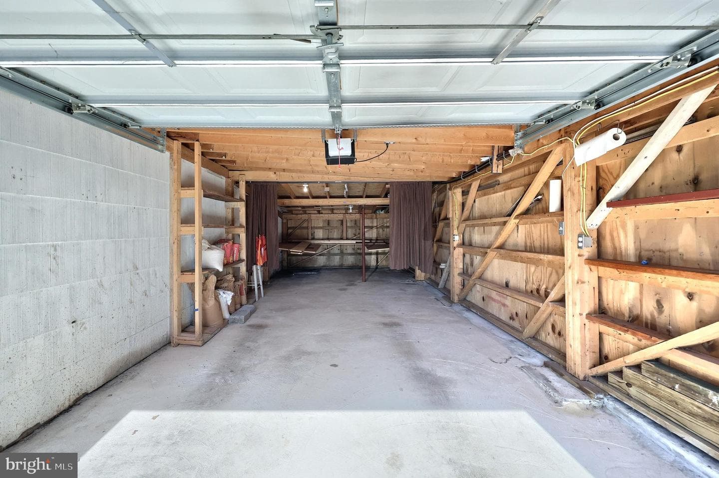 868 Greenbriar Road photo 46
