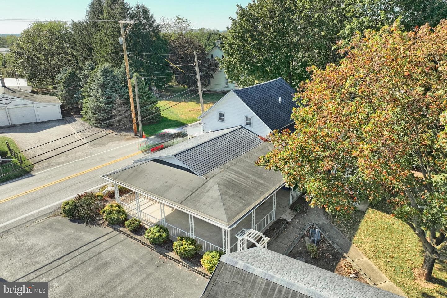 868 Greenbriar Road photo 9