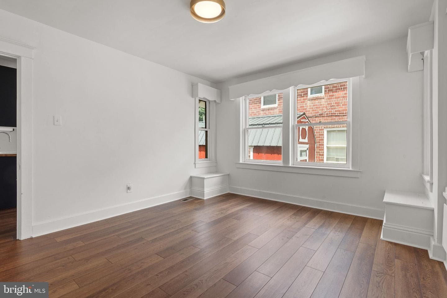 40 S Sumner Street photo 12