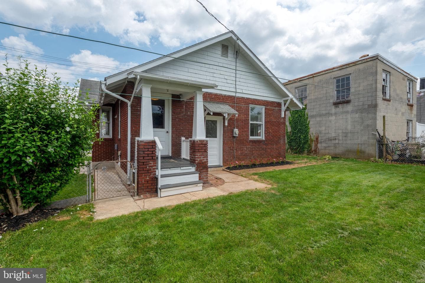 40 S Sumner Street photo 25