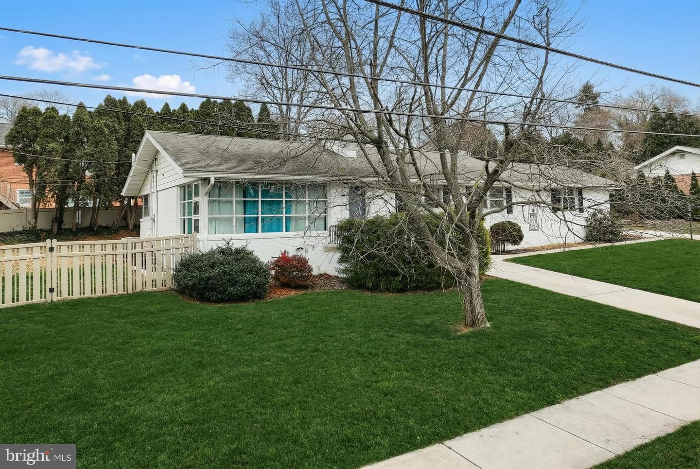 1615 Crestlyn Road photo 8