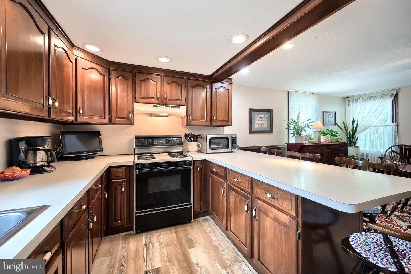 855 Greenbriar Road photo 11