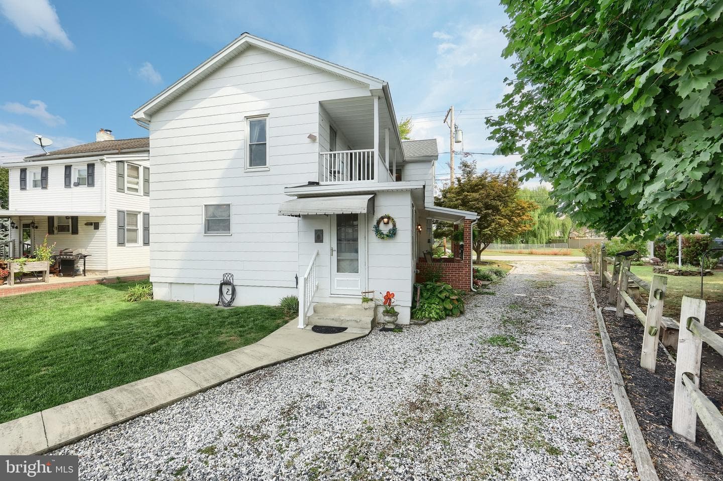 855 Greenbriar Road photo 3
