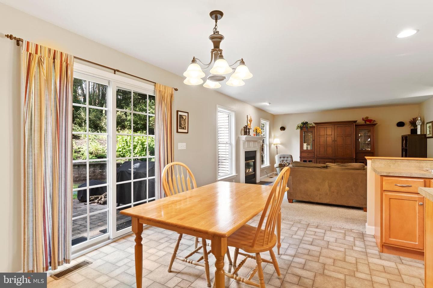 565 Nauvoo Road photo 17