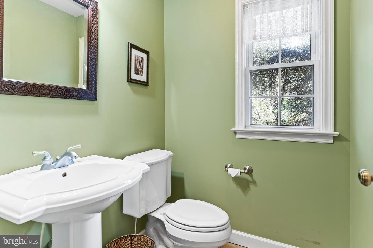 565 Nauvoo Road photo 22