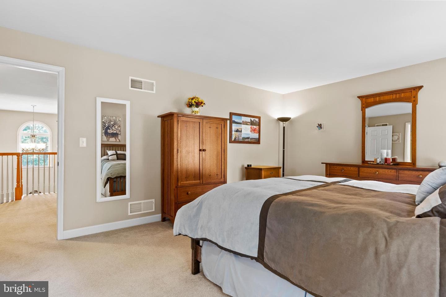 565 Nauvoo Road photo 26