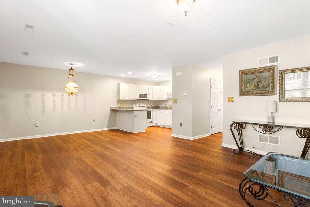 1310 Pleasant View Drive #67 photo 4