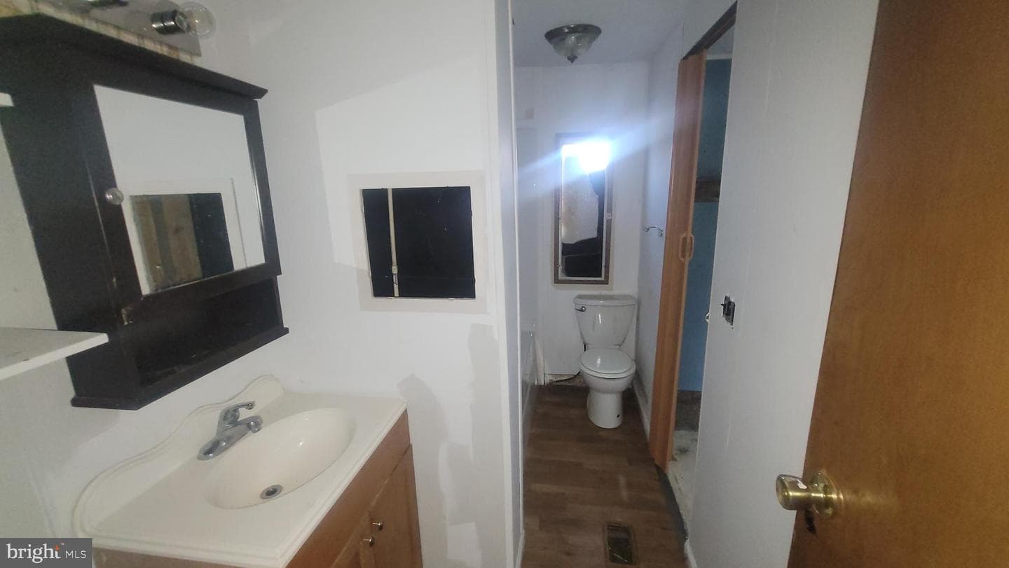 60 Gilbert Exd Court photo 16