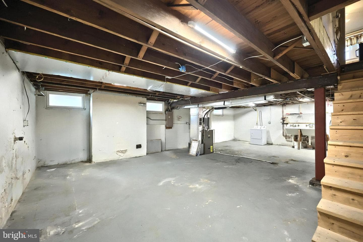 539 W Jackson Street photo 24