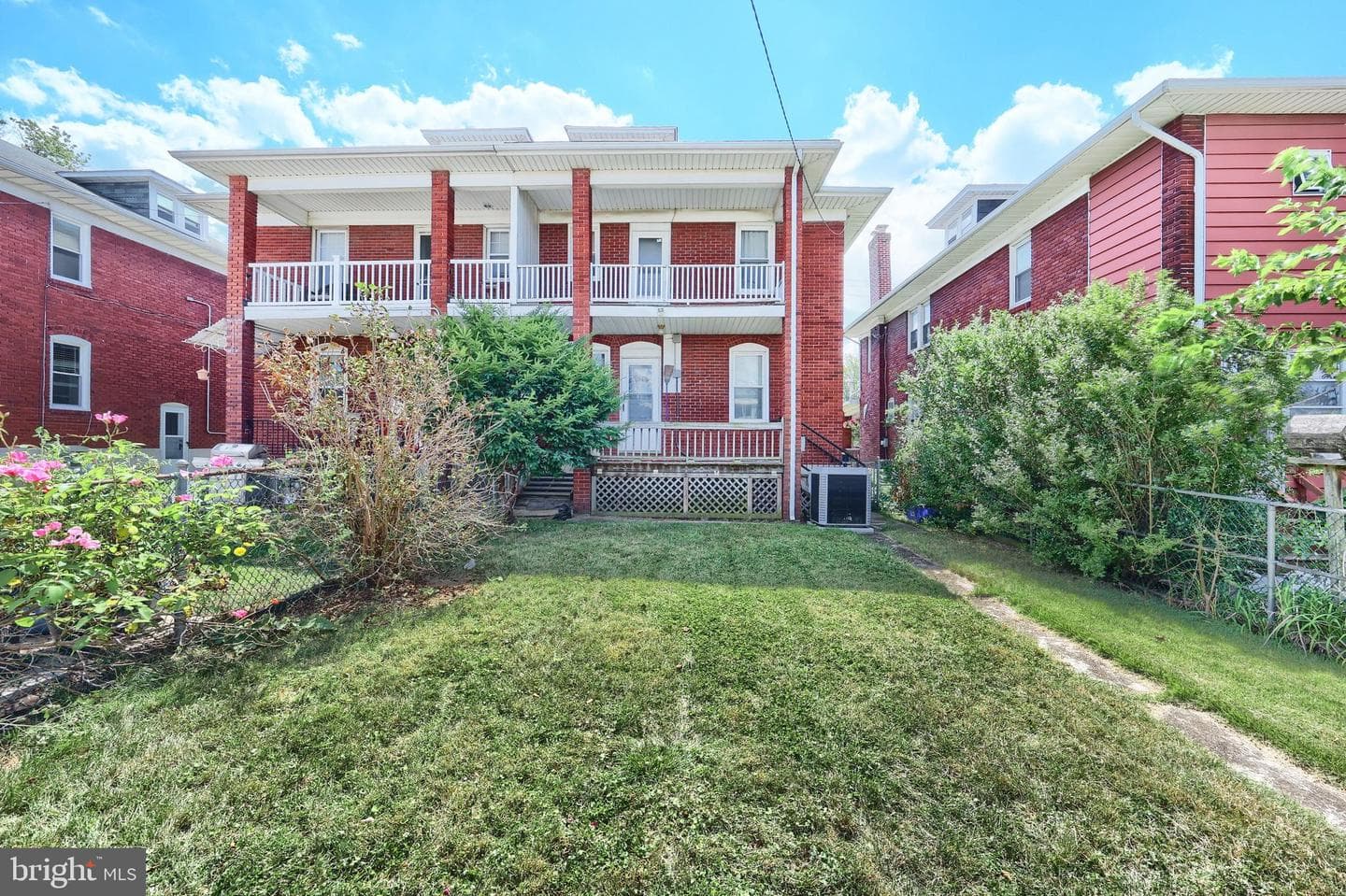 539 W Jackson Street photo 27