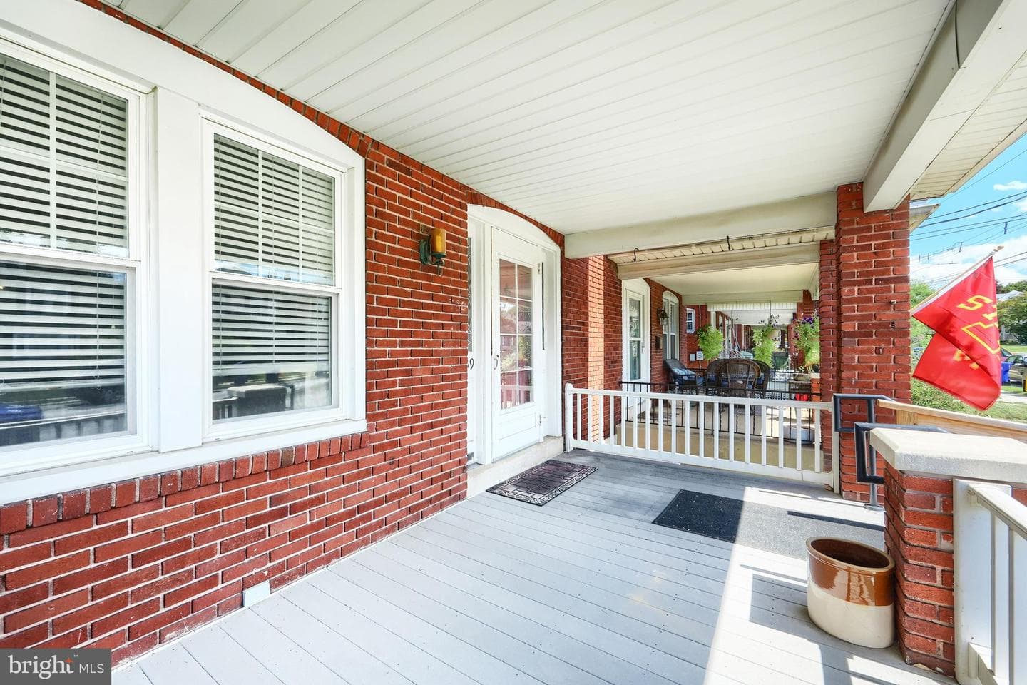 539 W Jackson Street photo 5