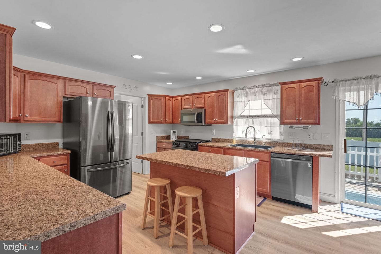 2915 Anthony Way photo 12