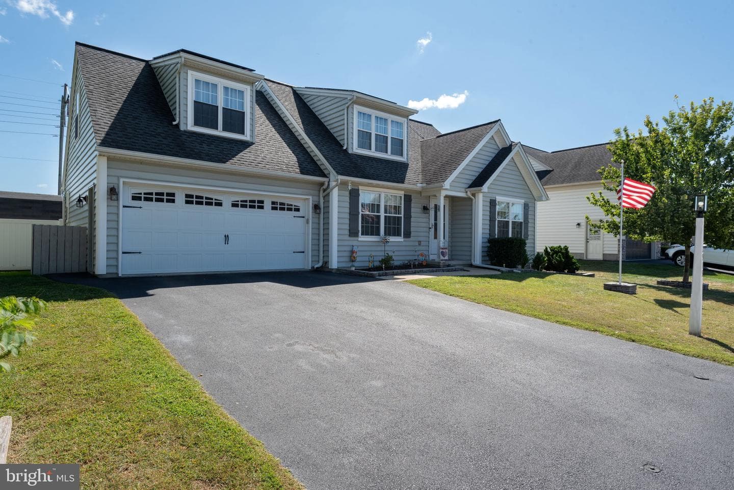 2915 Anthony Way photo 2
