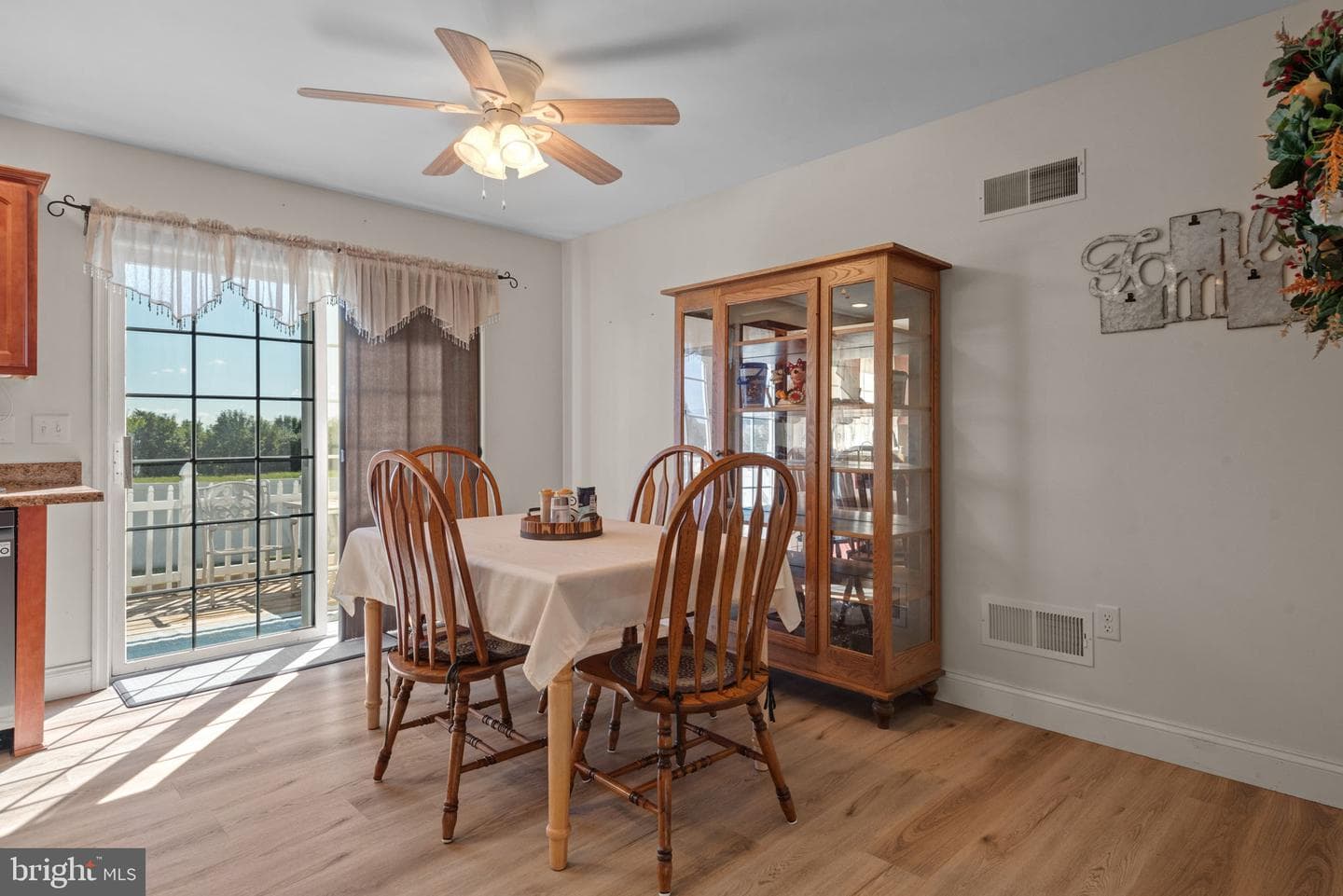 2915 Anthony Way photo 9