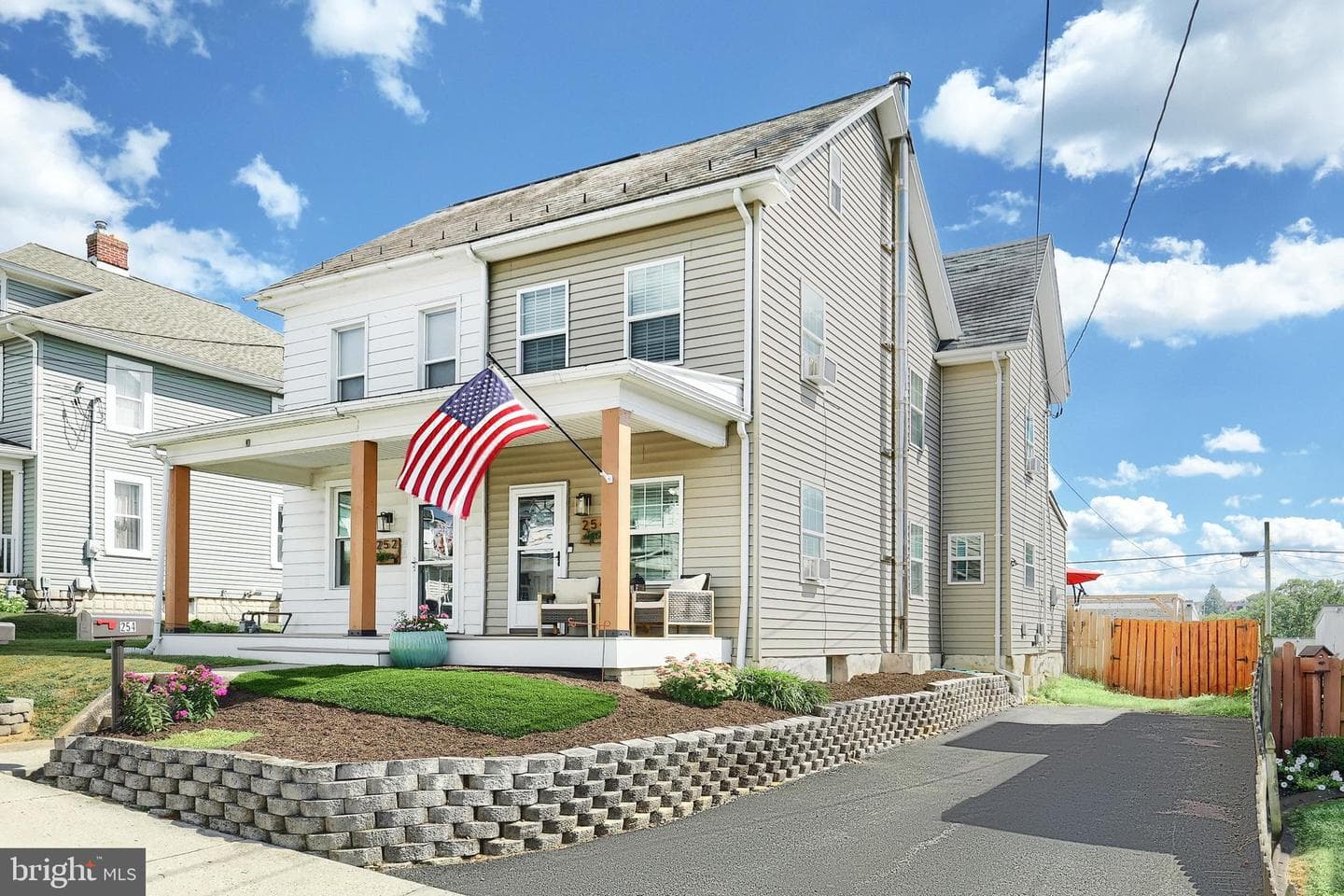 254 W High Street photo 3