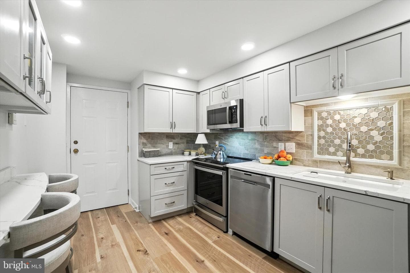 2025 Queen Street S #231 photo 11