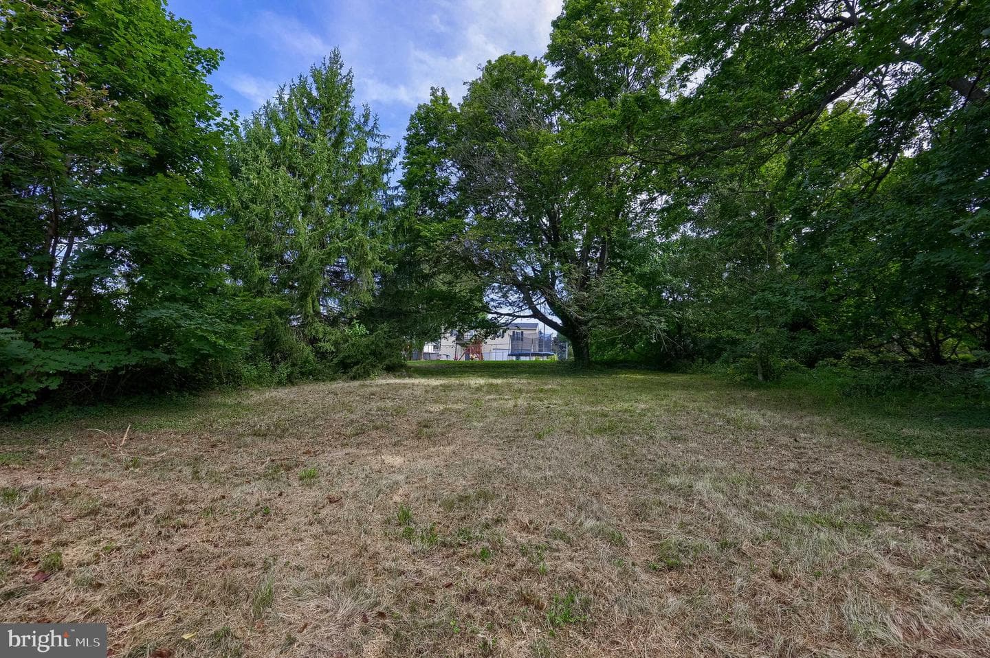 23 E George Street photo 3