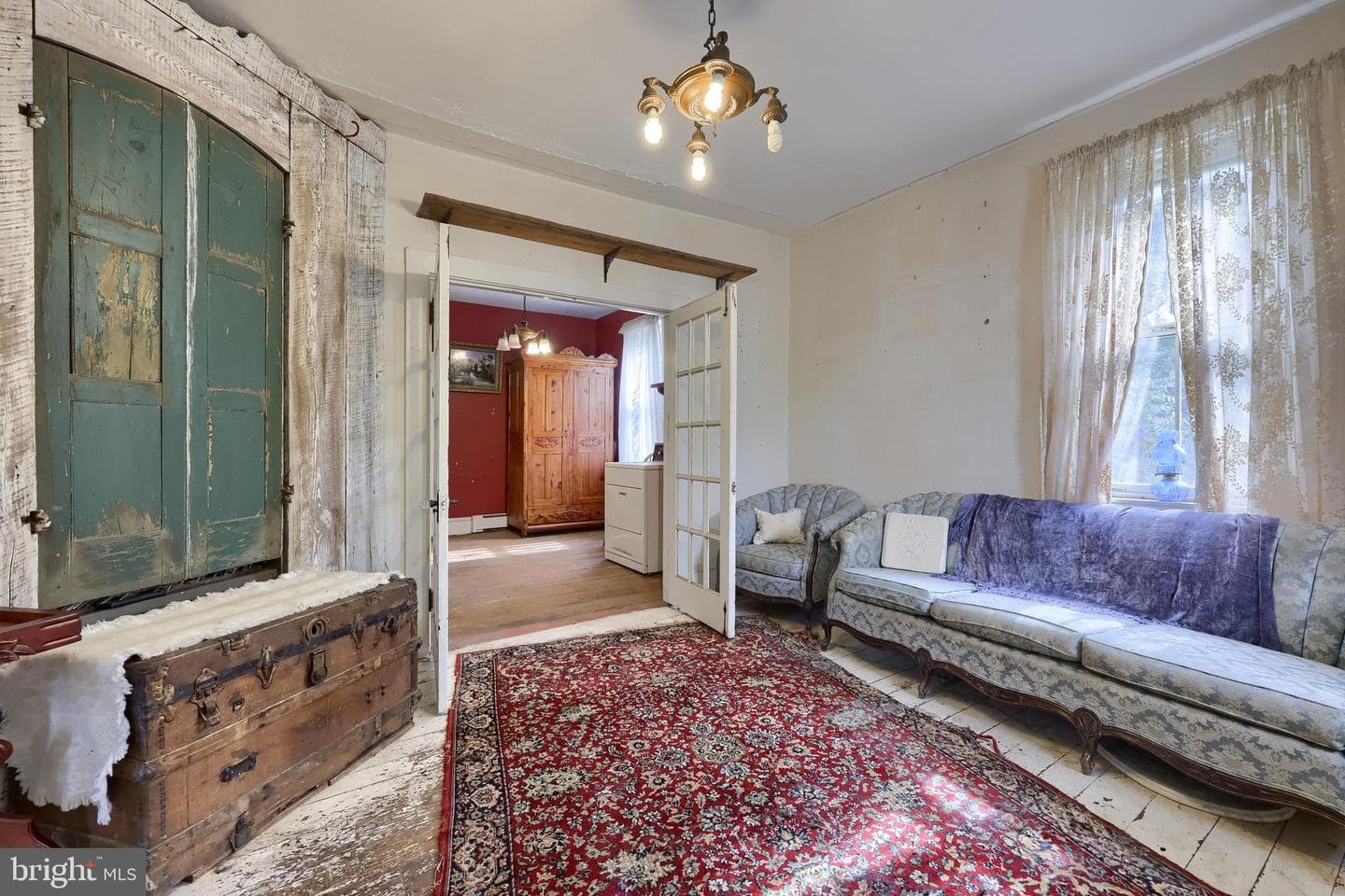 23 E George Street photo 5