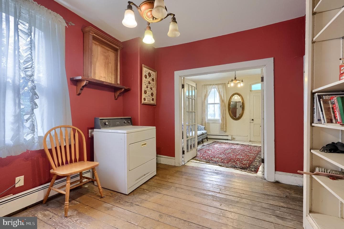 23 E George Street photo 9