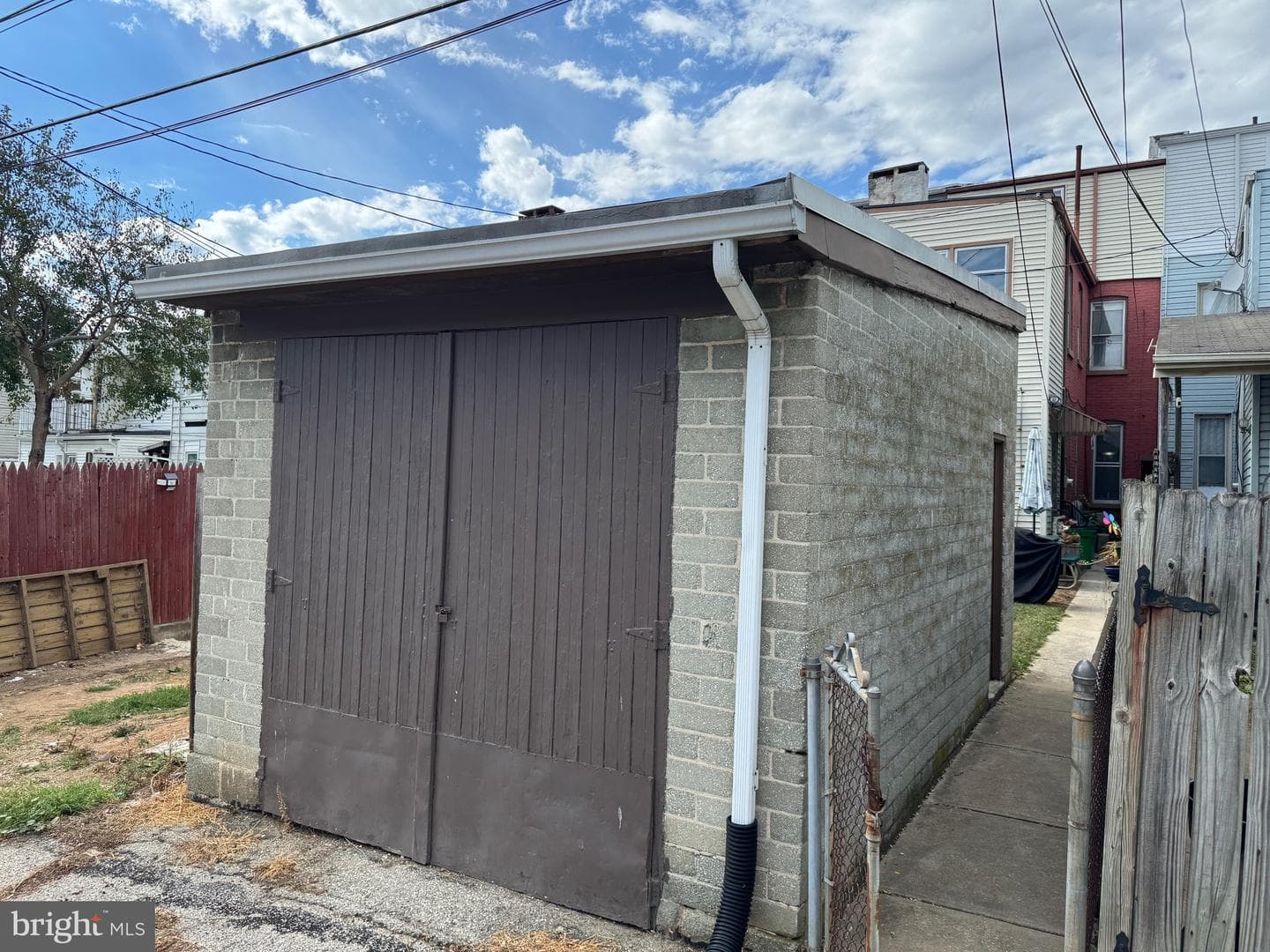 908 W College Avenue photo 19