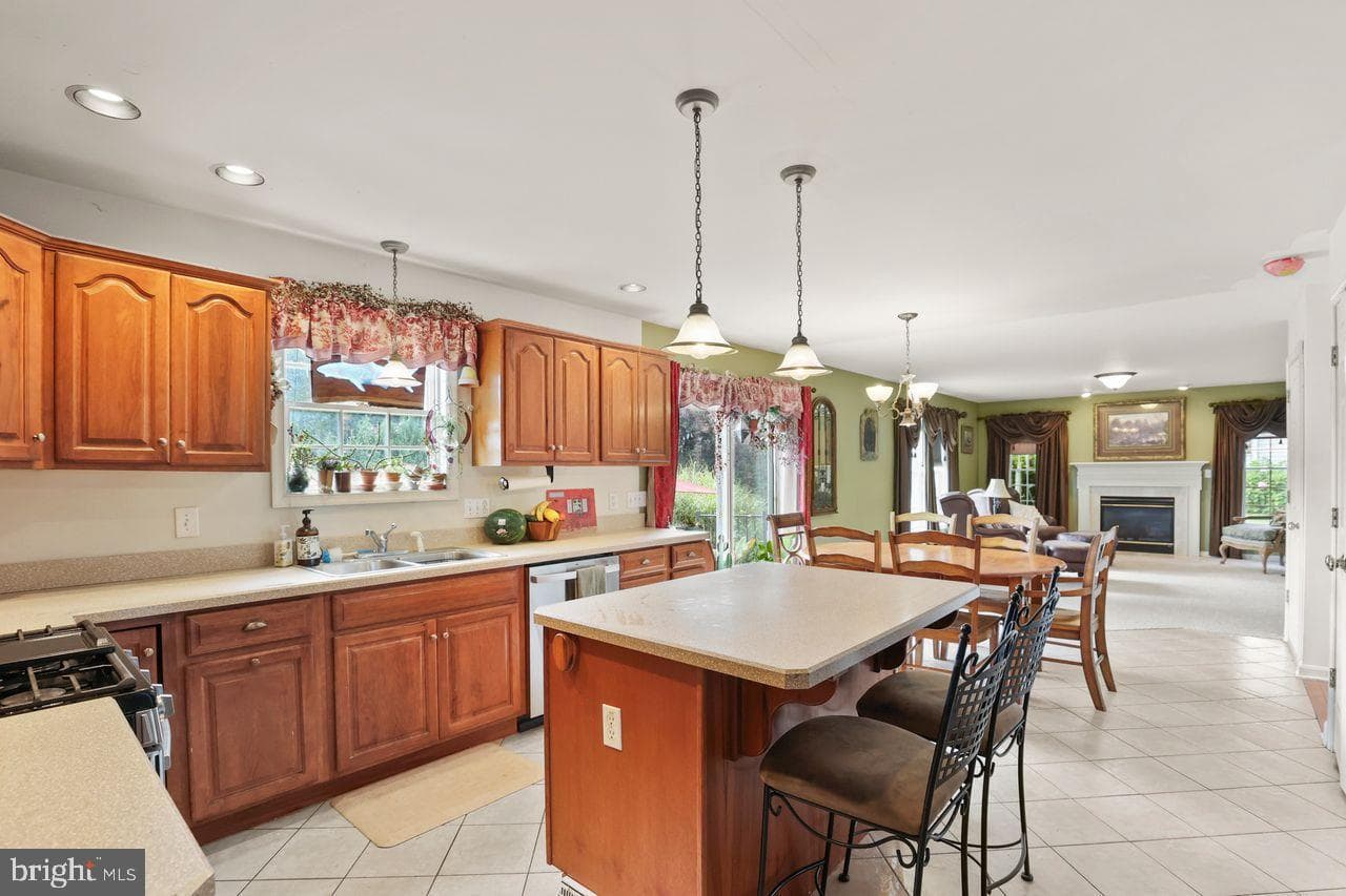 125 Verna Drive photo 9