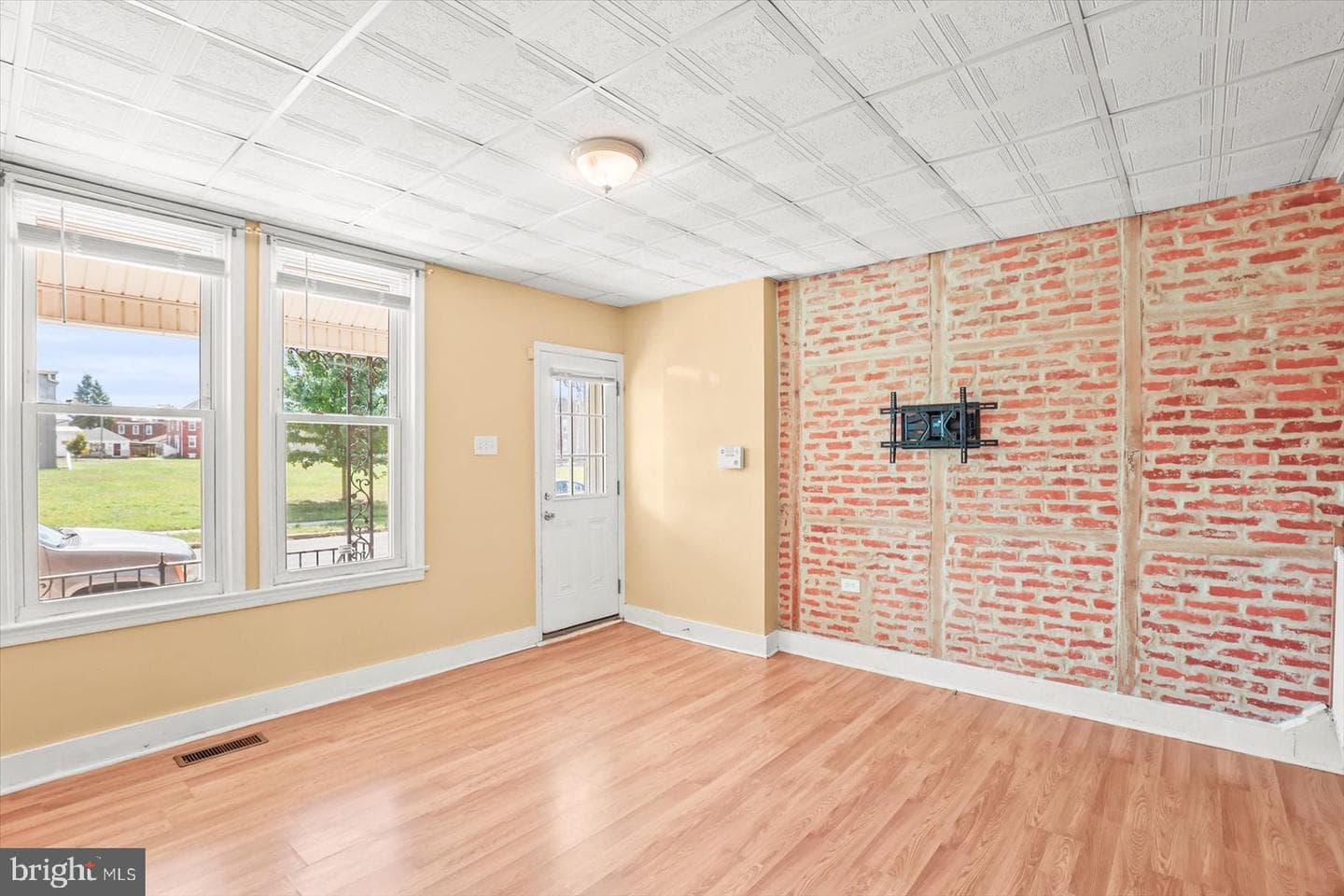 1017 Hay Street photo 7