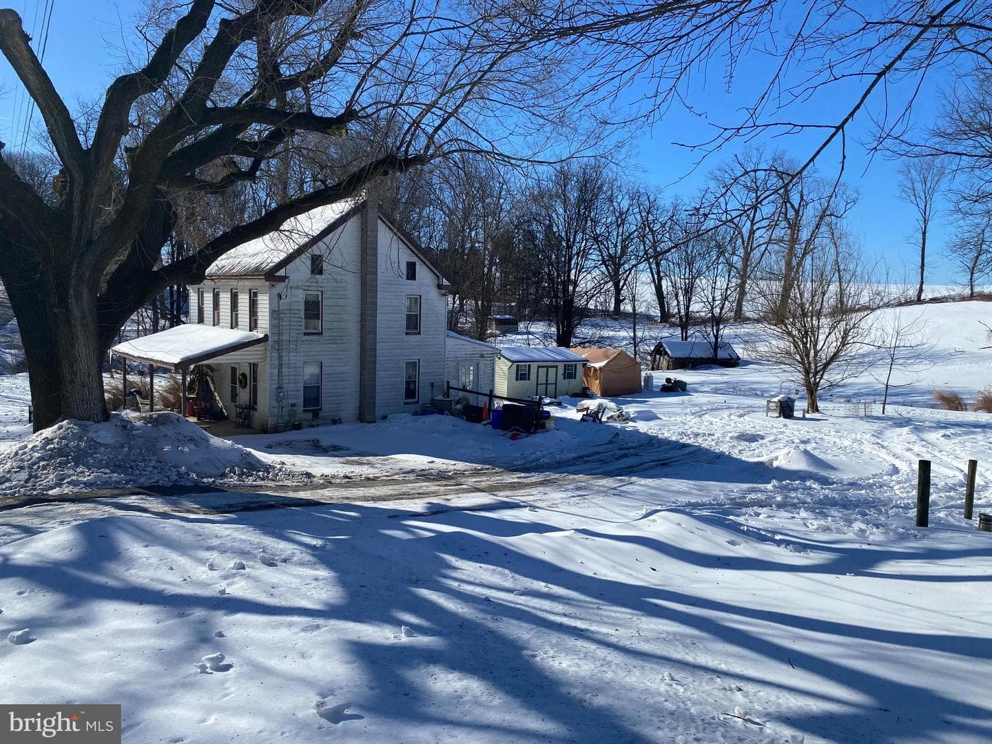10400 Enfield Road, Felton