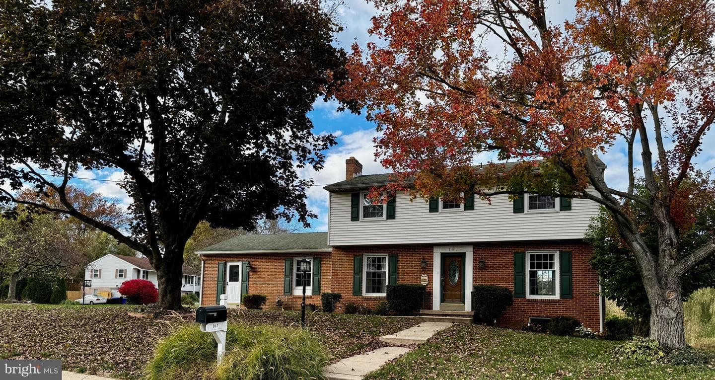 167 Walter Road photo 2