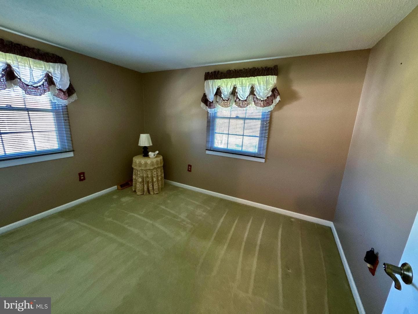 167 Walter Road photo 39
