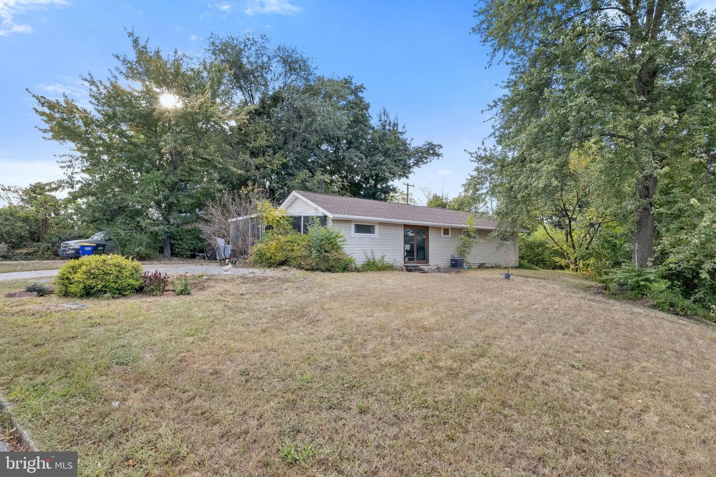 90 Hull Drive photo 1